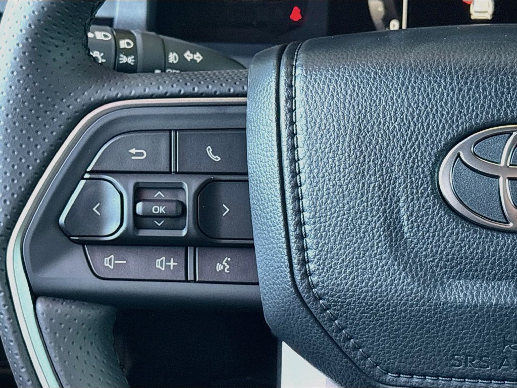 New 2026 Toyota 4Runner SR5 AWD/4WD image 11