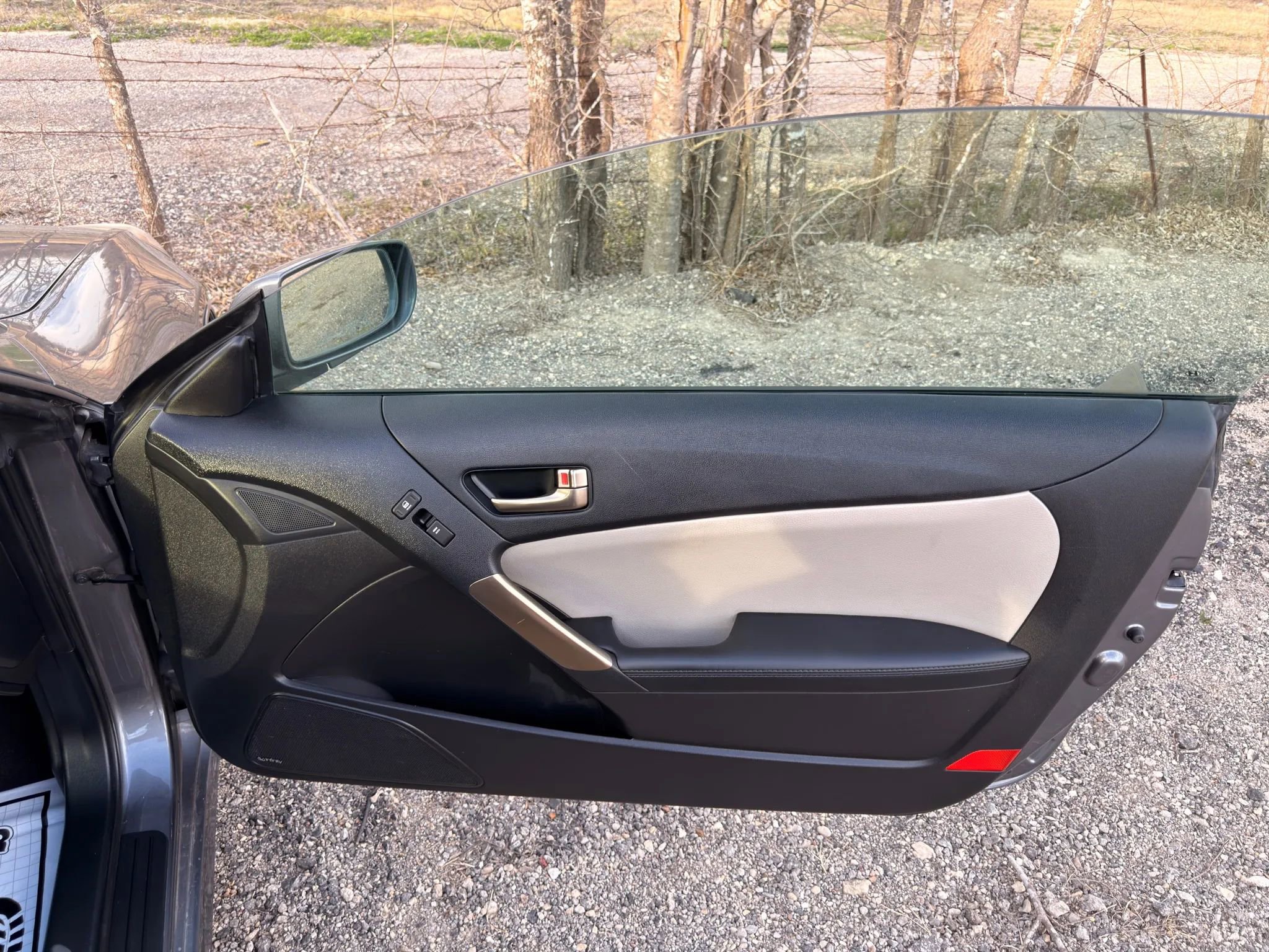 Used 2014 Hyundai Genesis 2.0T image 26