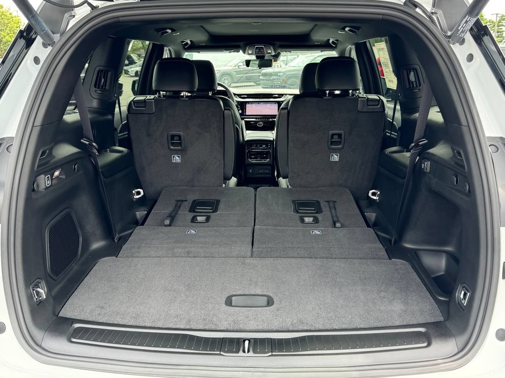 New 2026 Jeep Grand Cherokee L Limited AWD/4WD image 17