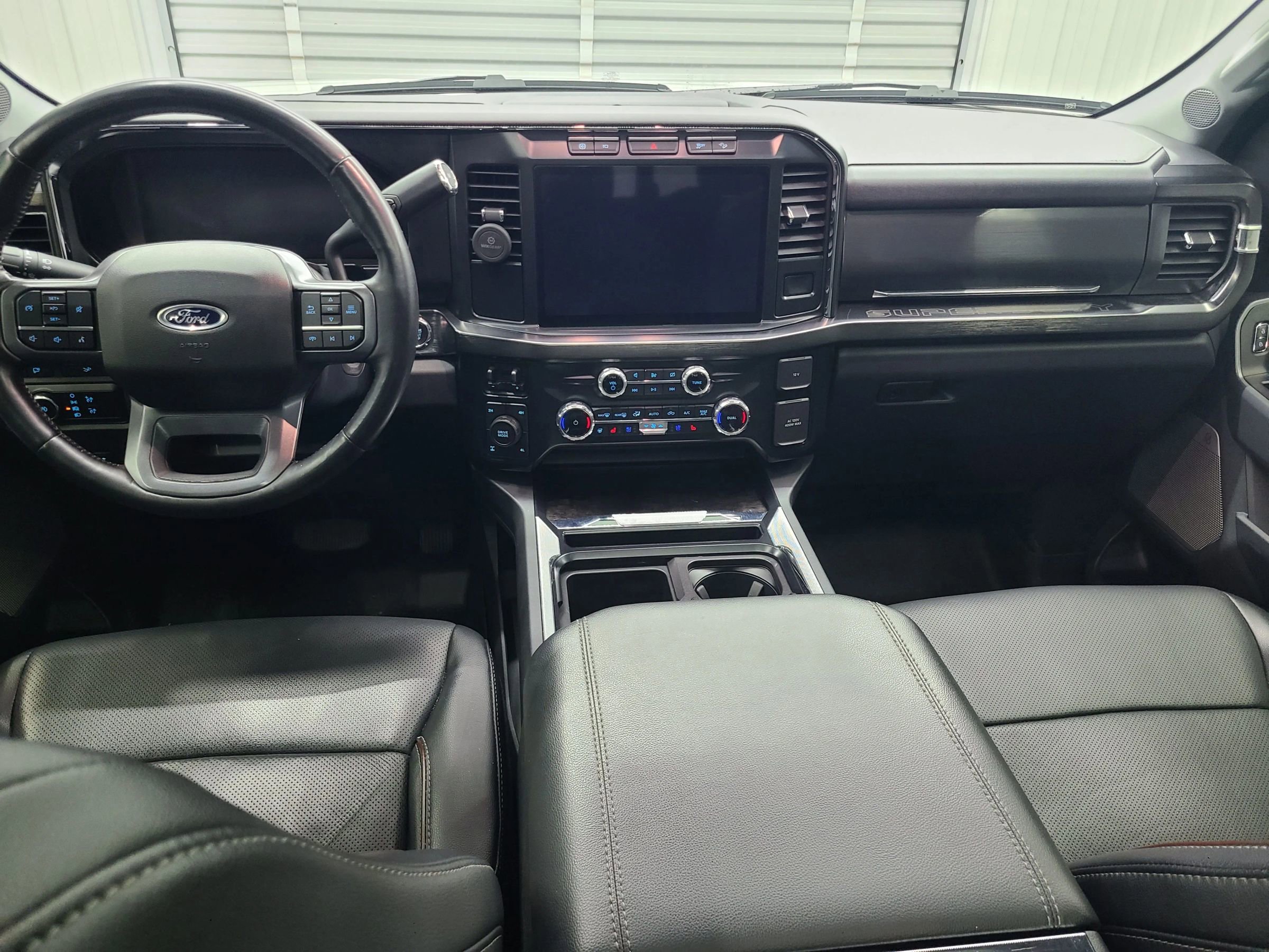 Used 2024 Ford F250 Lariat w/ Sport Appearance Package image 2