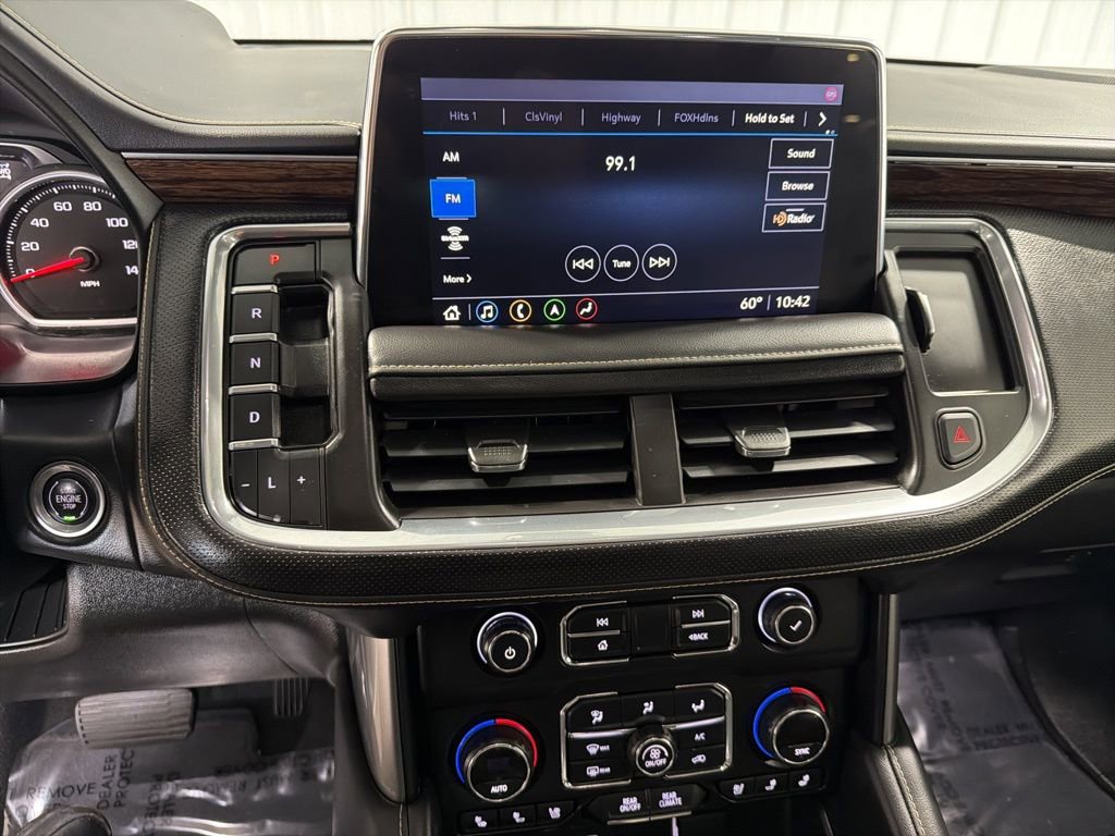 Used 2021 Chevrolet Suburban Premier w/ Premium Package AWD/4WD image 28