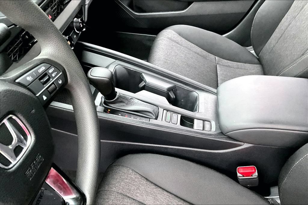 Certified 2025 Honda Accord LX image 13