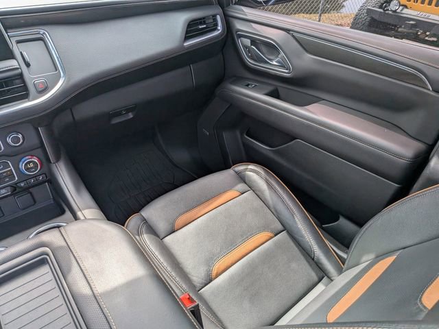 Used 2024 GMC Yukon AT4 w/ Technology Package AWD/4WD image 18