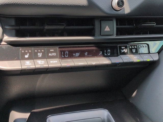 Certified 2026 Toyota Crown AWD/4WD image 14