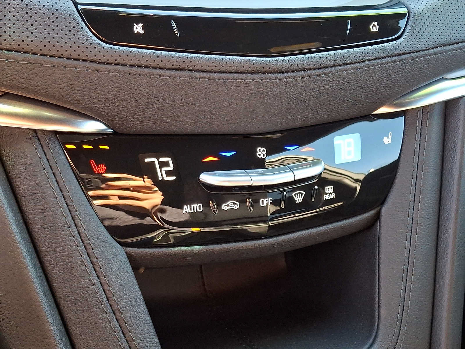 Used 2026 Cadillac XT5 Luxury AWD/4WD image 16