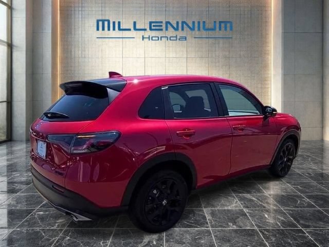Used 2025 Honda HR-V Sport image 34
