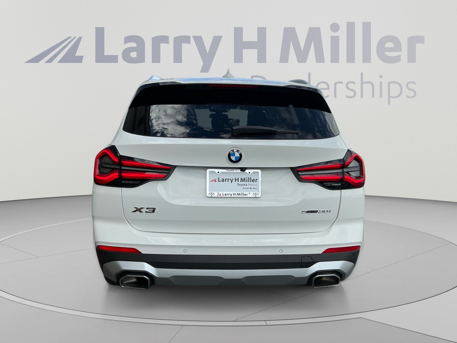 Used 2022 BMW X3 sDrive30i w/ Convenience Package RWD image 3