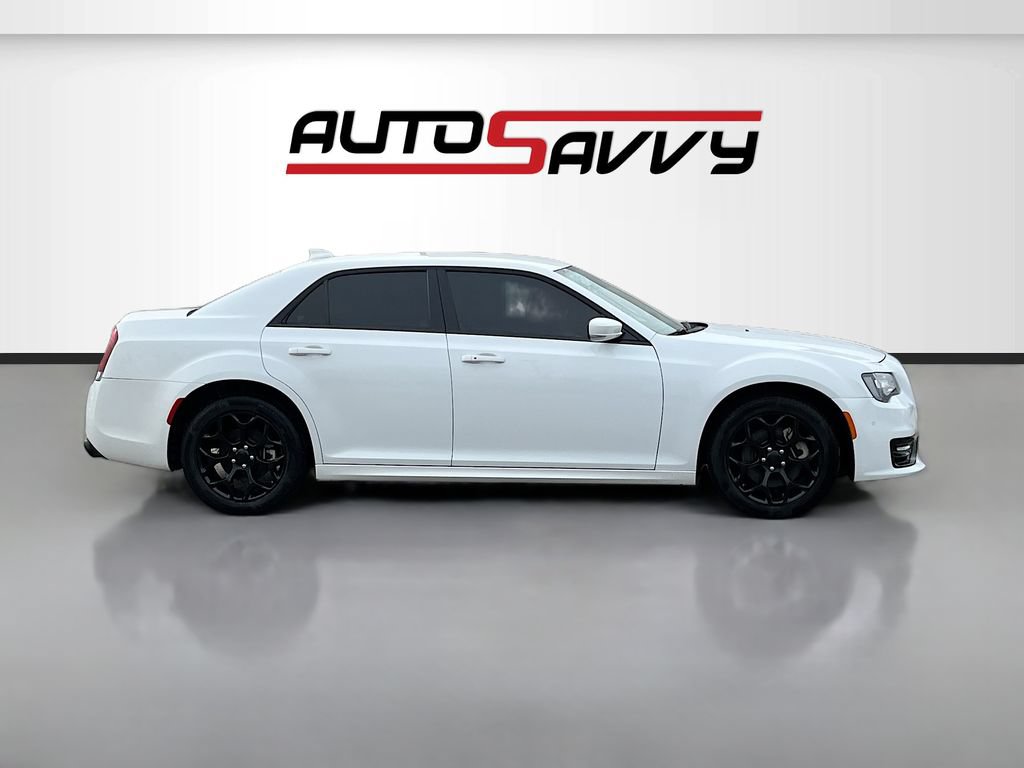 Used 2023 Chrysler 300 Touring L AWD/4WD image 8