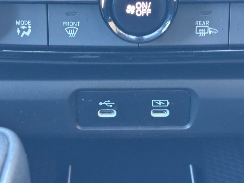 Used 2025 Honda Accord Touring image 17