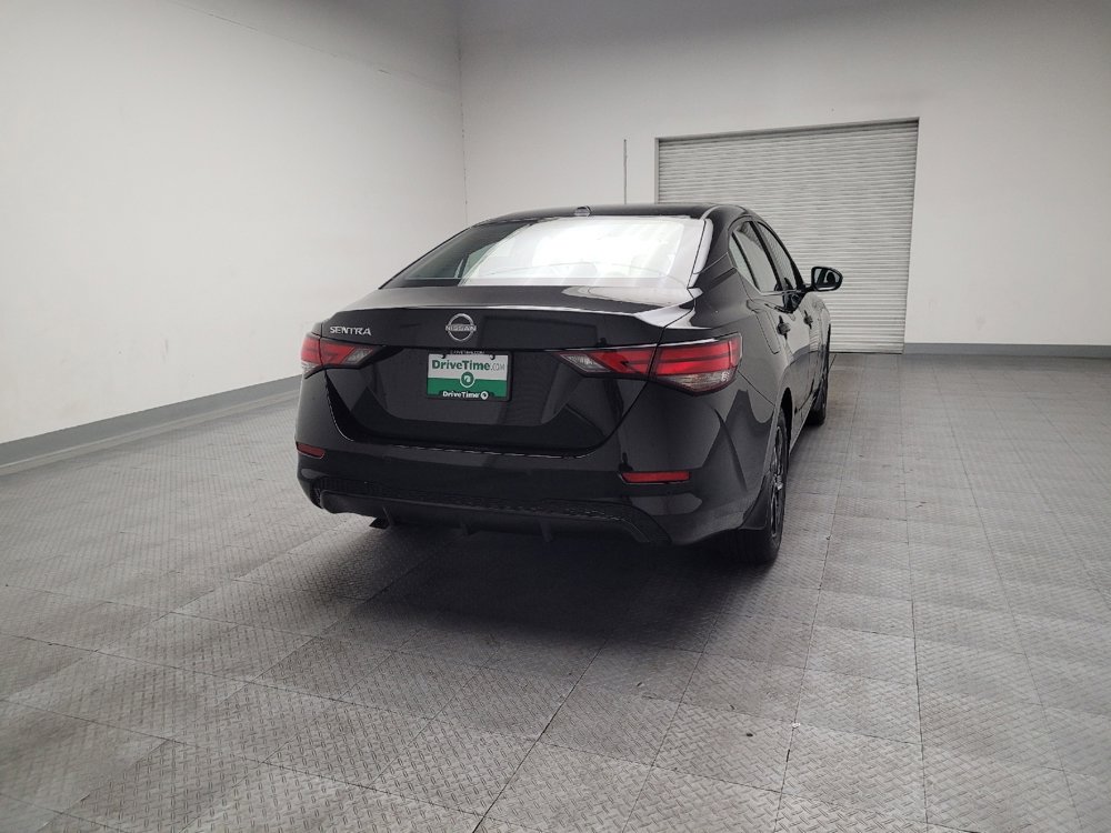 Used 2025 Nissan Sentra SV image 7