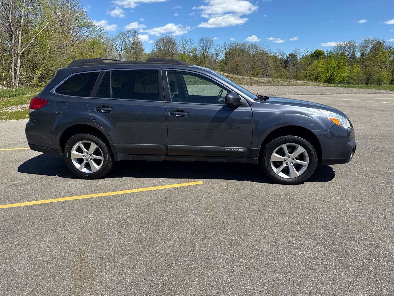 Used 2014 Subaru Outback 2.5i Limited AWD/4WD image 4