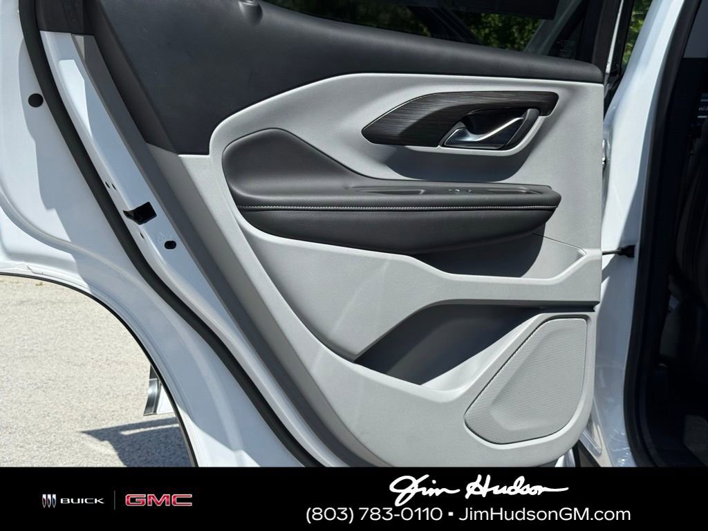 Used 2022 GMC Terrain SLT w/ LPO, Floor Liner Package image 25