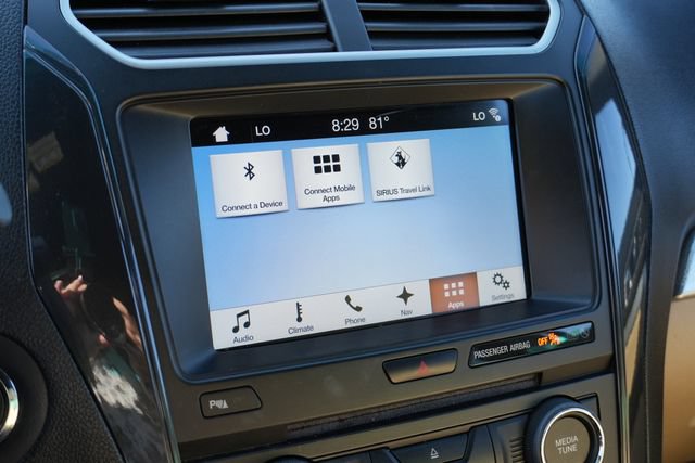 Used 2017 Ford Explorer XLT w/ Equipment Group 202A FWD image 32