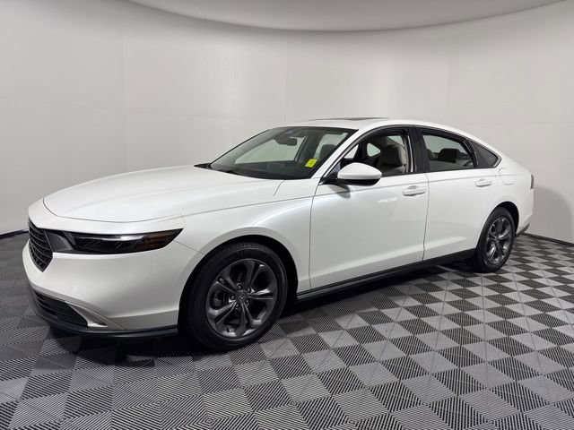 Used 2024 Honda Accord EX image 2