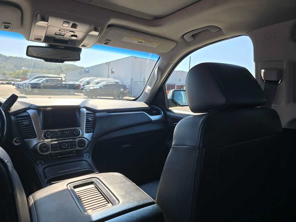 Used 2017 Chevrolet Suburban Premier AWD/4WD image 14