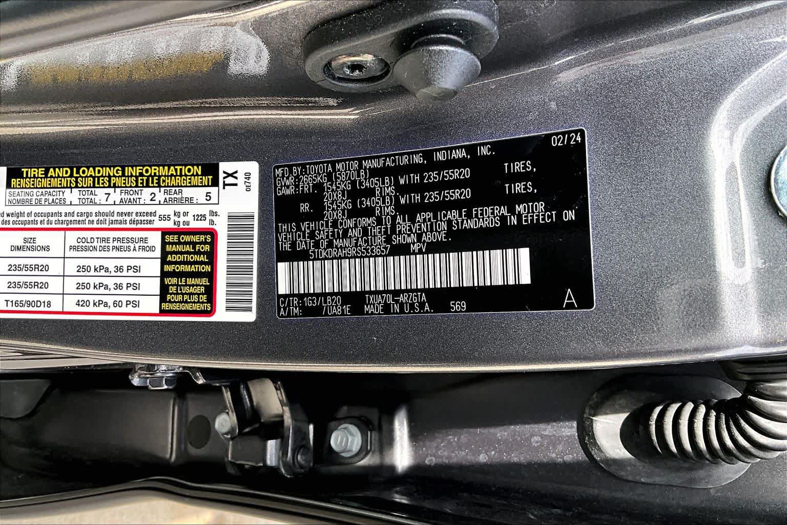 Used 2024 Toyota Highlander Limited FWD image 33