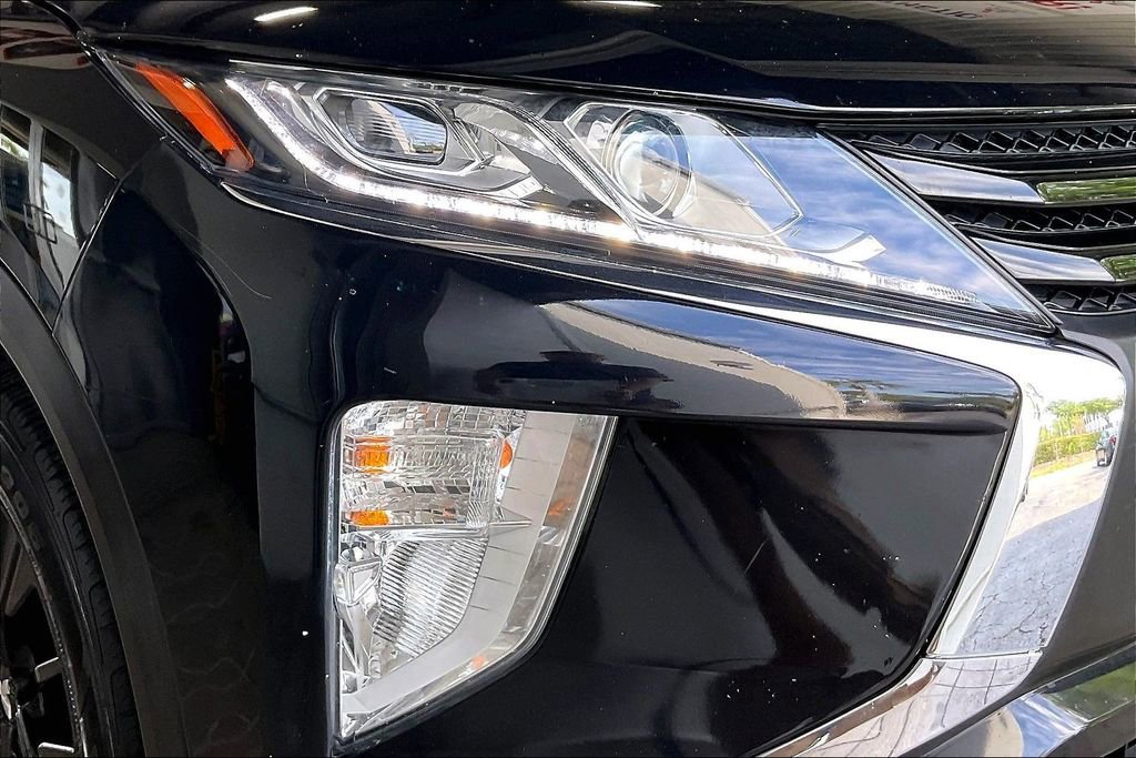 Used 2020 Mitsubishi Eclipse Cross LE image 25