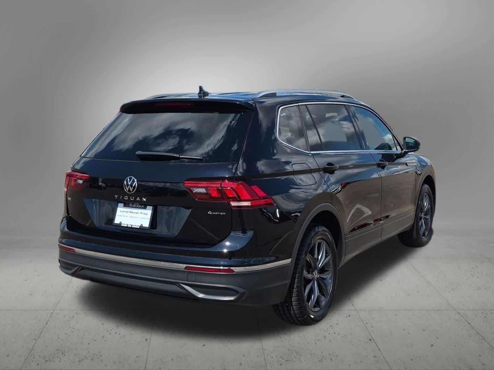 Used 2023 Volkswagen Tiguan SE AWD/4WD image 6