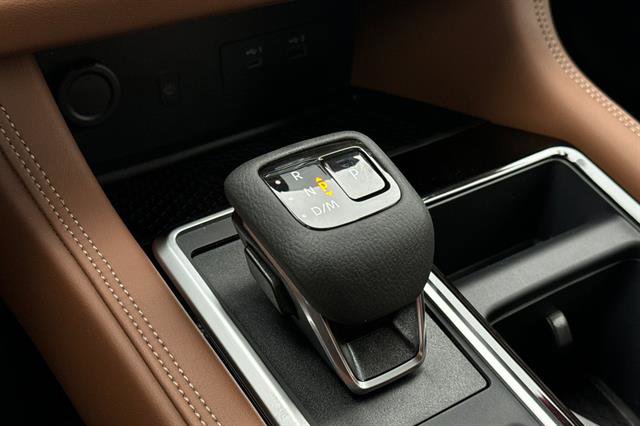 New 2025 Nissan Pathfinder Platinum w/ Cargo Package image 24