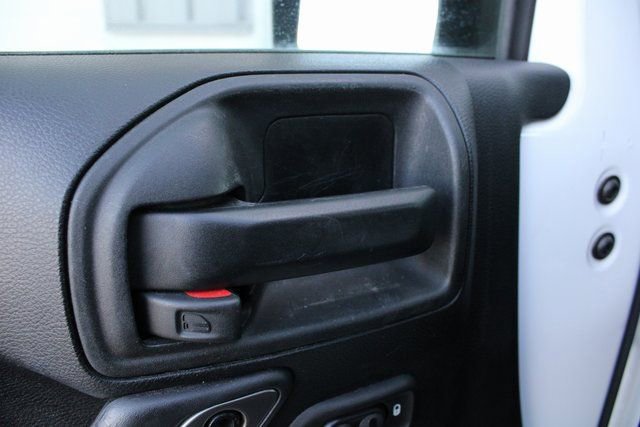 Used 2018 Jeep Wrangler Unlimited Sahara w/ Dual Top Group image 4