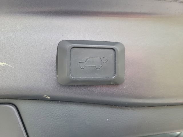 Used 2022 Toyota RAV4 XSE image 9
