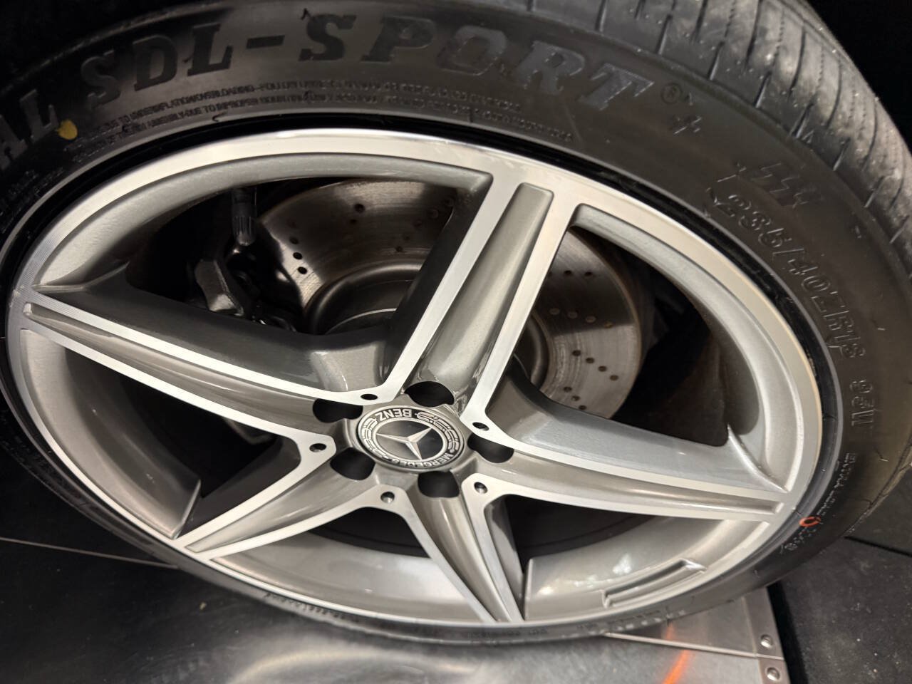 Used 2011 Mercedes-Benz E 350 4MATIC Sedan image 19