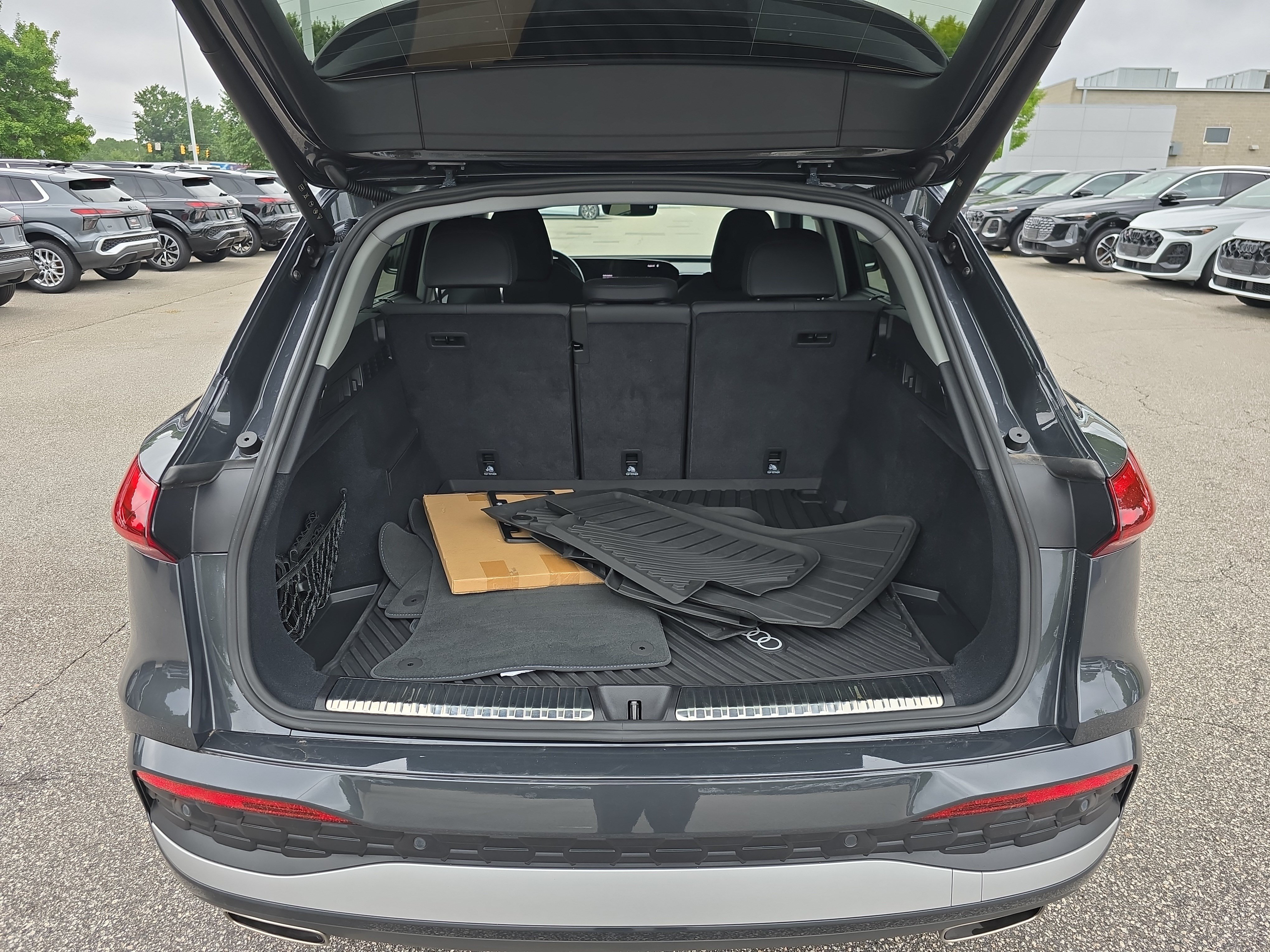 Certified 2025 Audi Q5 Premium Plus w/ Premium Plus AWD/4WD image 12