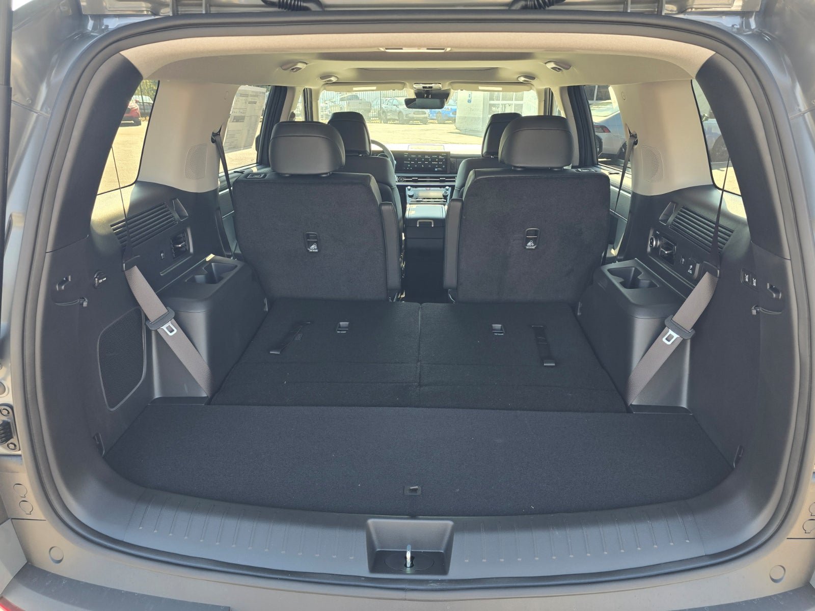 New 2027 Hyundai Santa Fe Limited FWD image 25