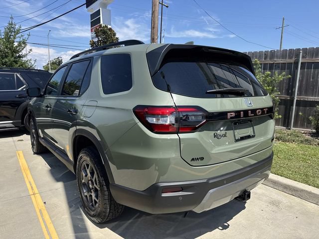 New 2026 Honda Pilot TrailSport image 3