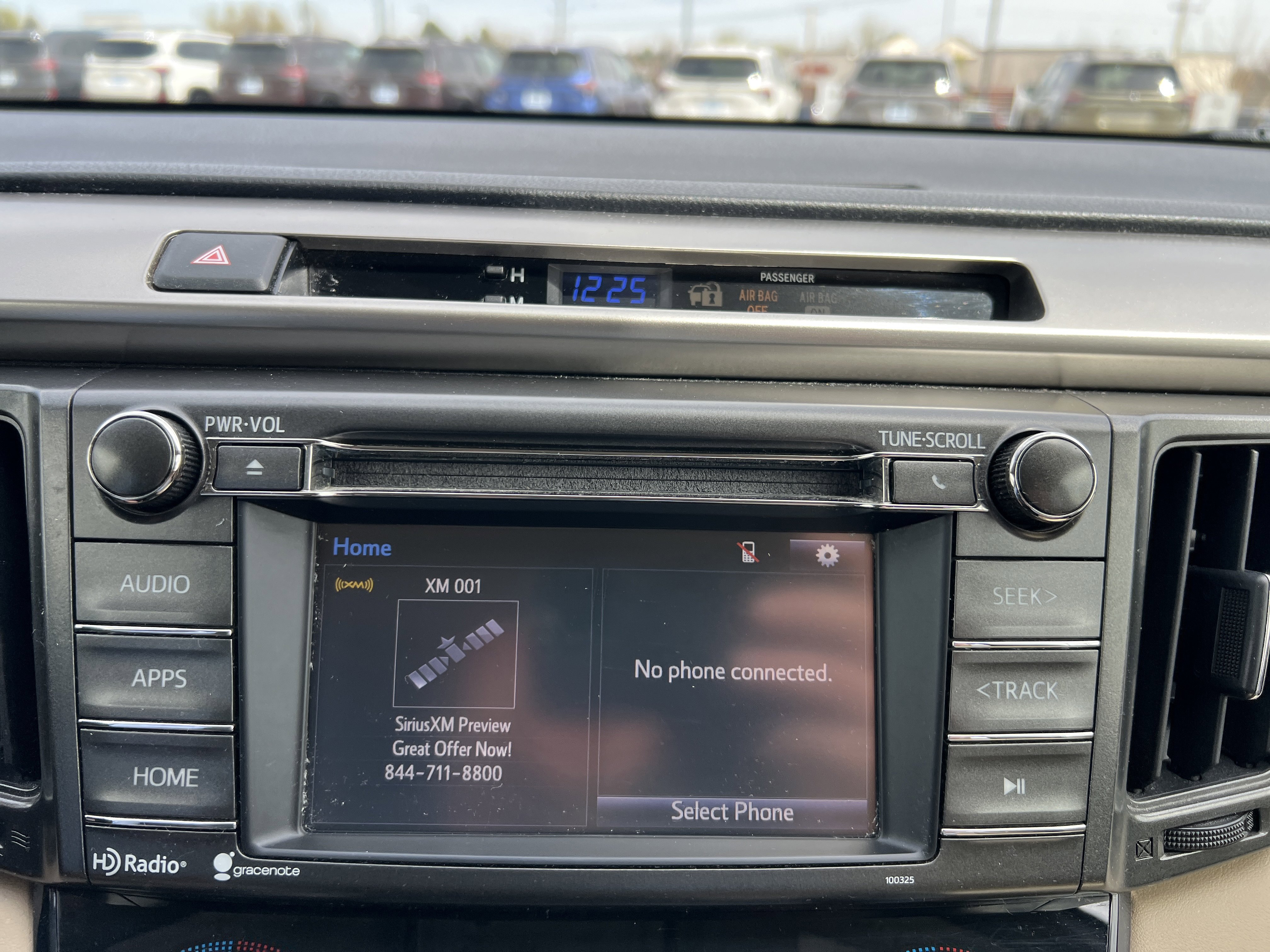 Used 2015 Toyota RAV4 XLE image 4