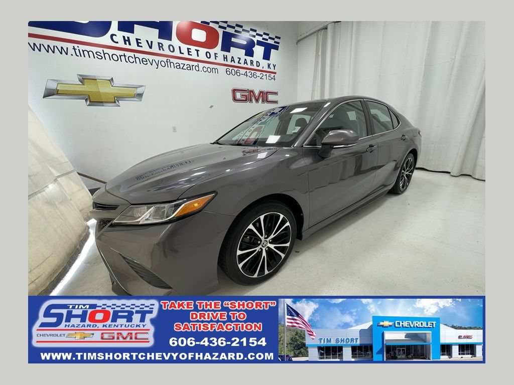 Used 2020 Toyota Camry SE w/ Convenience Package