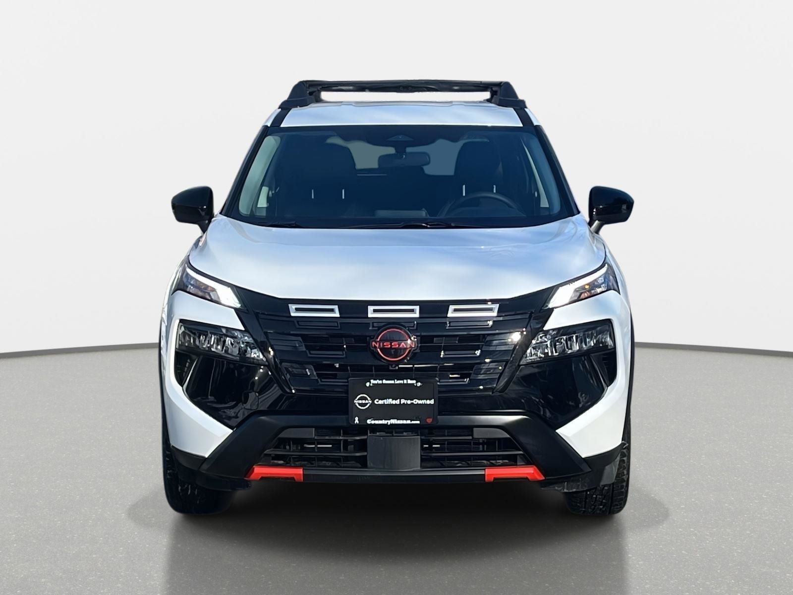 Used 2026 Nissan Rogue SV image 2