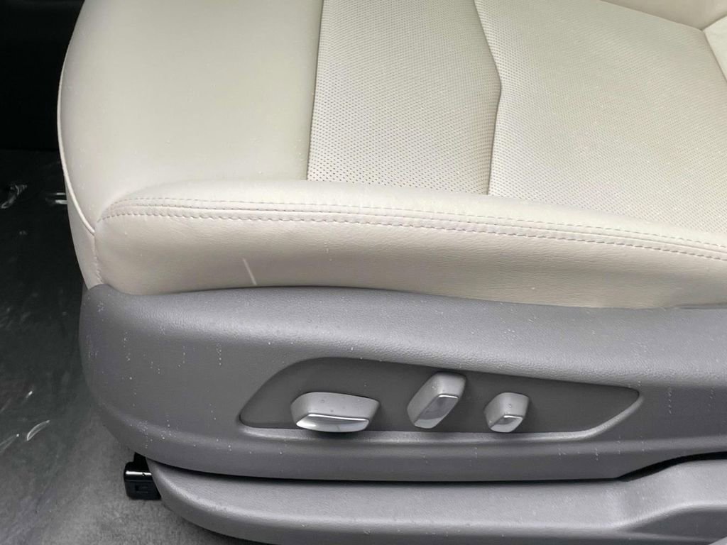 New 2025 Cadillac XT5 Premium Luxury w/ Technology Package image 20