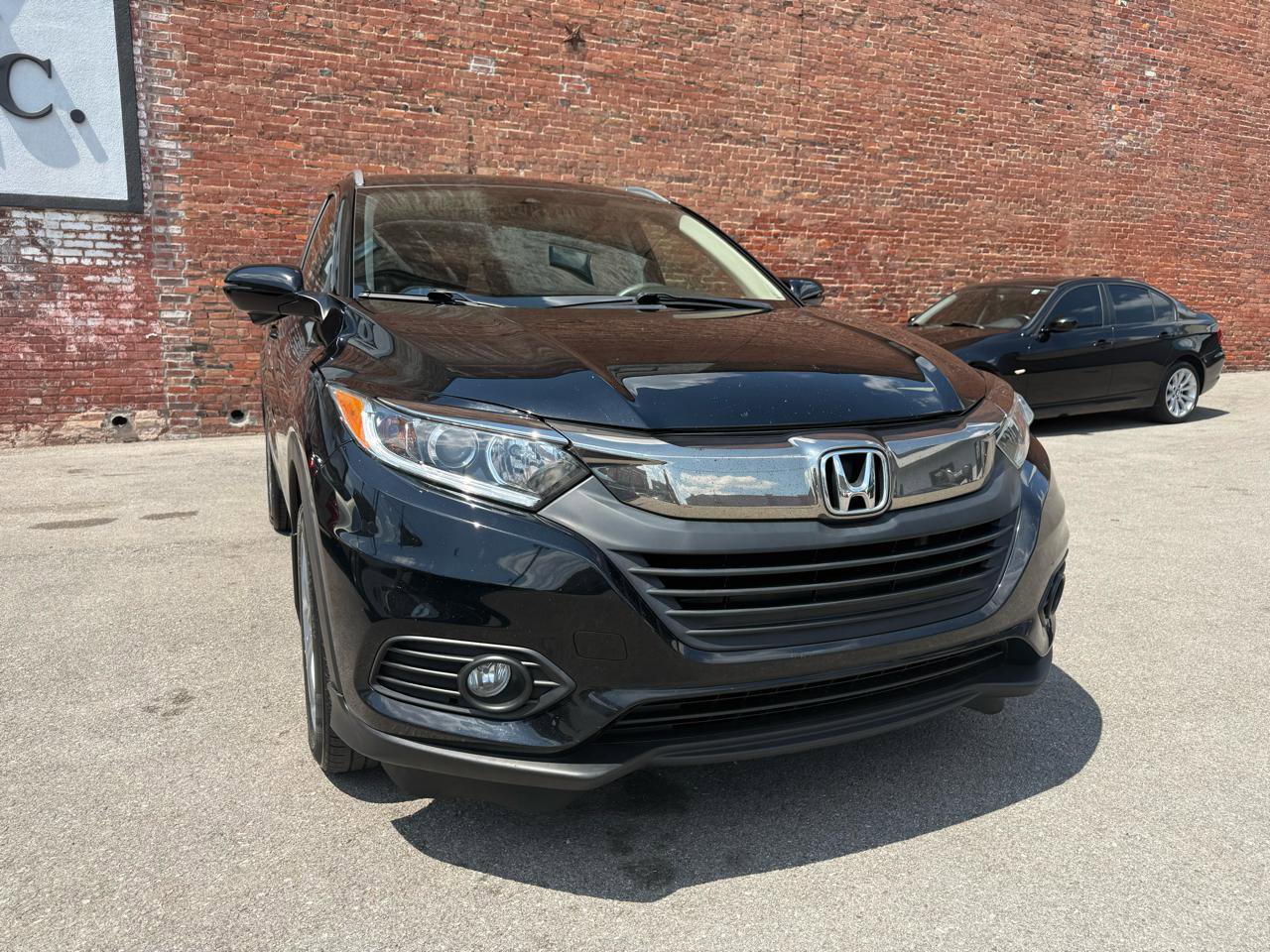 Used 2020 Honda HR-V EX image 2