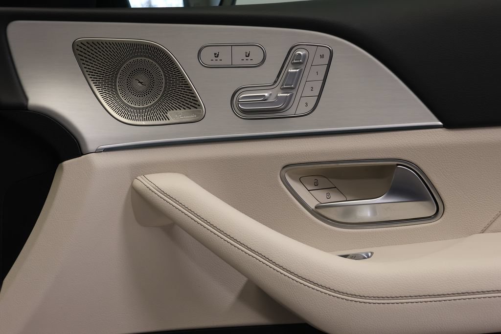 Certified 2023 Mercedes-Benz GLS 450 4MATIC image 48