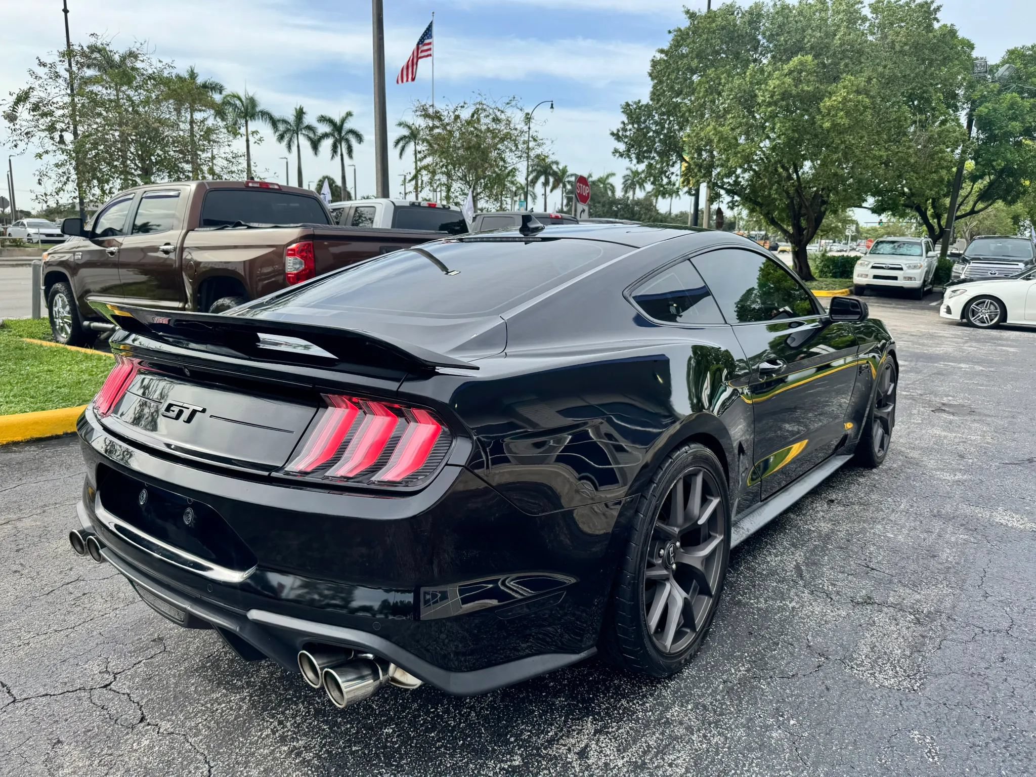 Used 2020 Ford Mustang GT w/ Equipment Group 301A RWD image 6