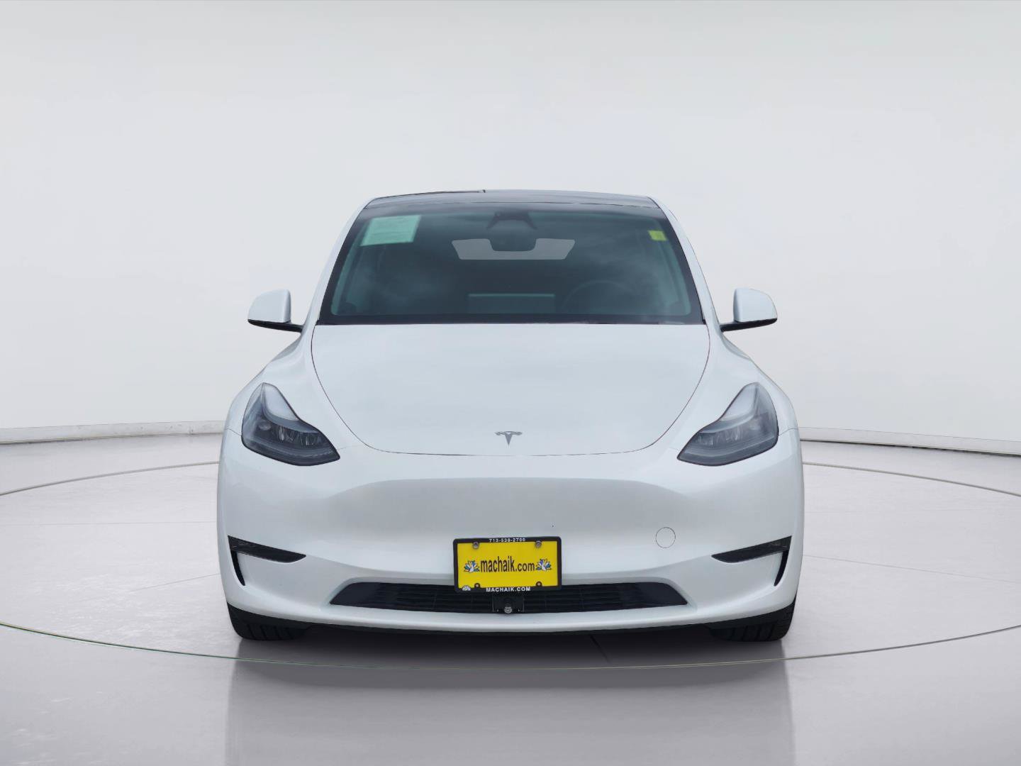 Used 2024 Tesla Model Y Long Range AWD/4WD image 2