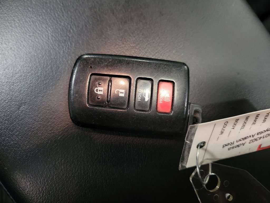 Used 2013 Toyota Avalon XLE Touring FWD image 21