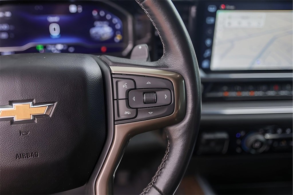 Certified 2023 Chevrolet Silverado 1500 High Country w/ Technology Package image 16