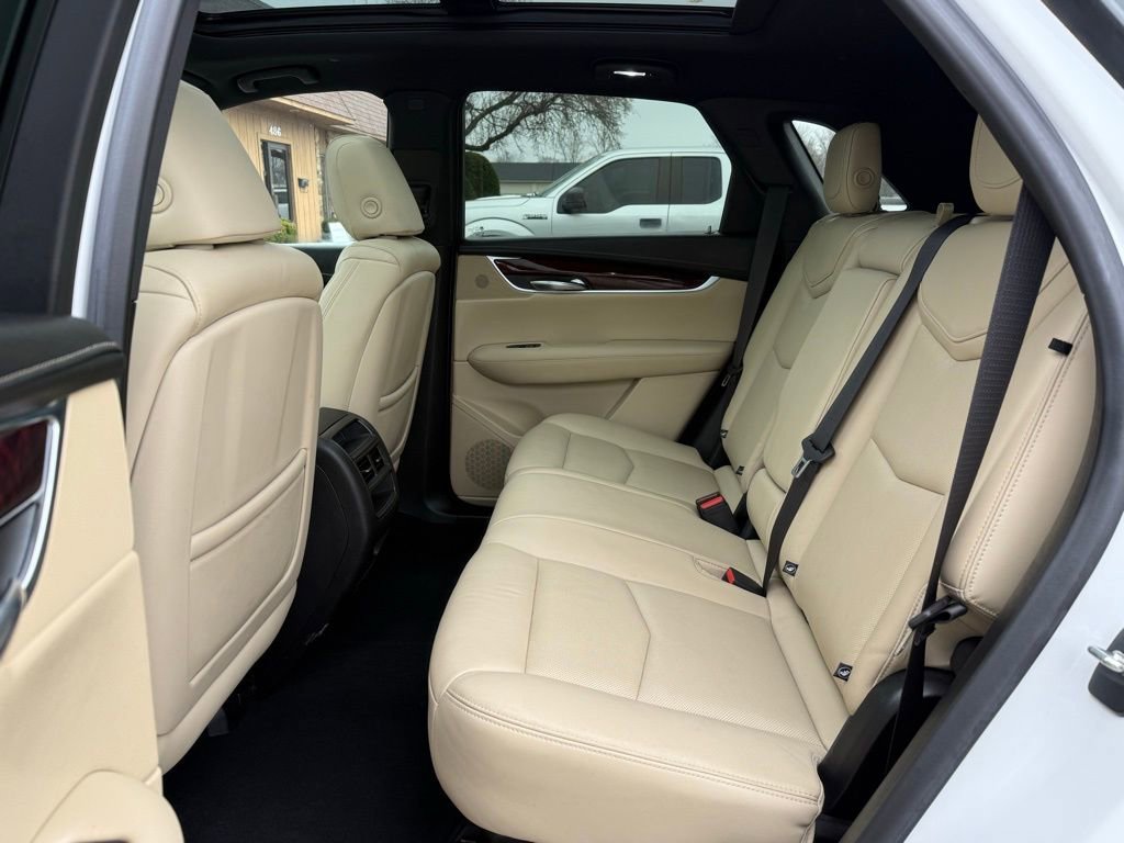 Used 2018 Cadillac XT5 Luxury w/ Driver Awareness Package image 14