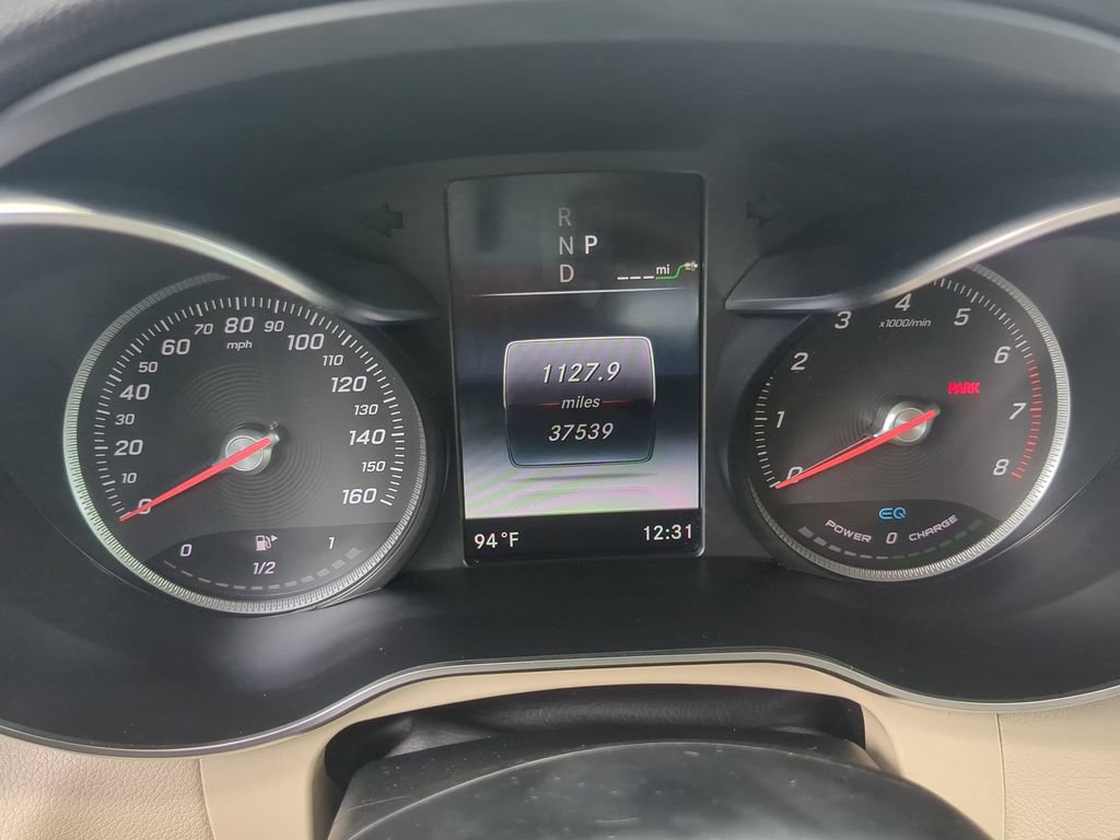 Used 2019 Mercedes-Benz GLC 350e 4MATIC image 14