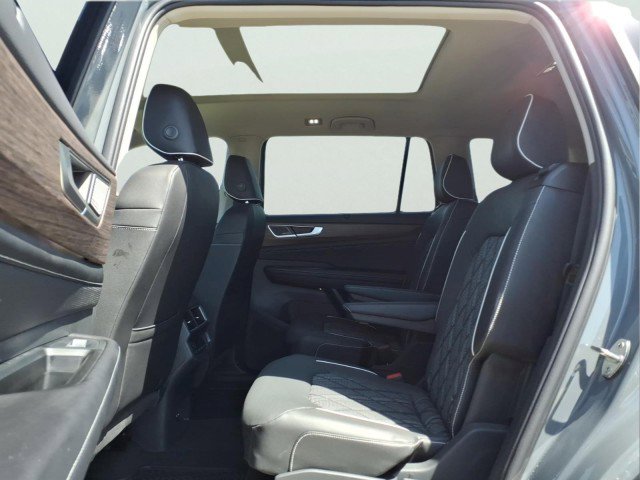 New 2026 Volkswagen Atlas SEL Premium R-Line AWD/4WD image 13