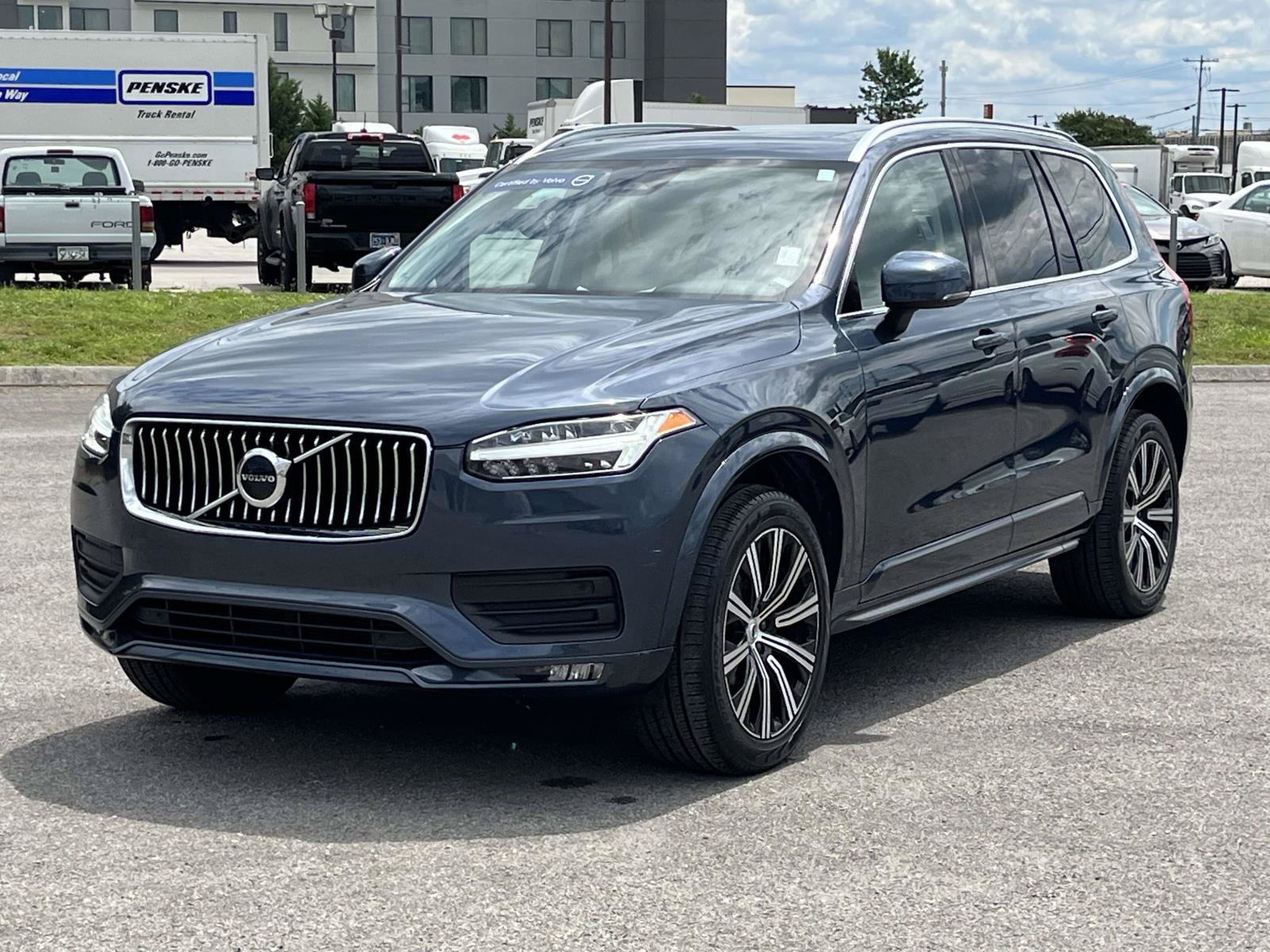 Certified 2023 Volvo XC90 B6 Core w/ Protection Package Premier AWD/4WD image 3