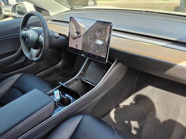 Used 2018 Tesla Model 3 Long Range image 8