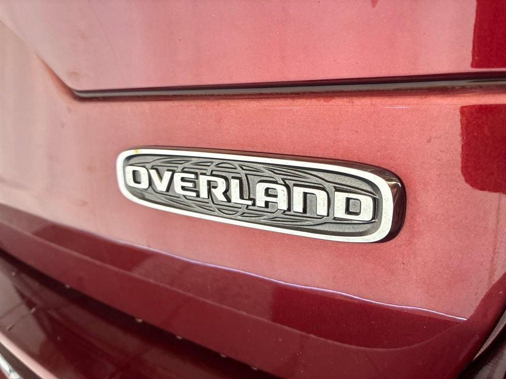 Used 2022 Jeep Grand Cherokee Overland w/ Advanced Protech Group III AWD/4WD image 30