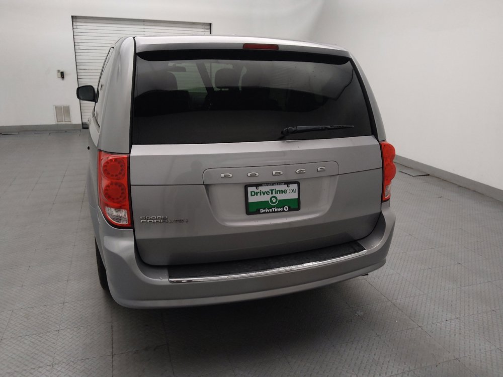 Used 2016 Dodge Grand Caravan SE w/ Quick Order Package 29E SE FWD image 6