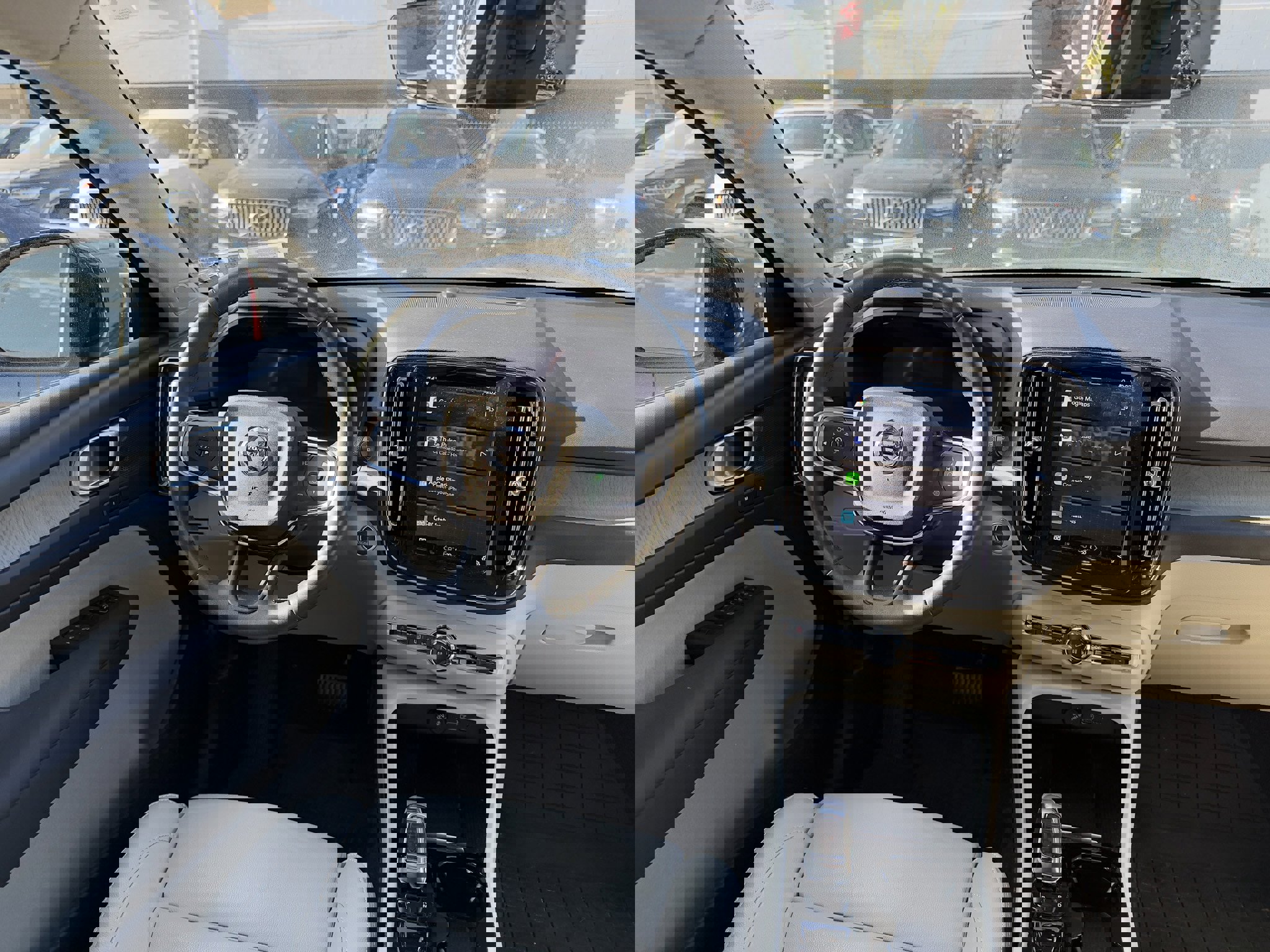 Certified 2023 Volvo XC40 B5 Plus w/ Climate Package image 15