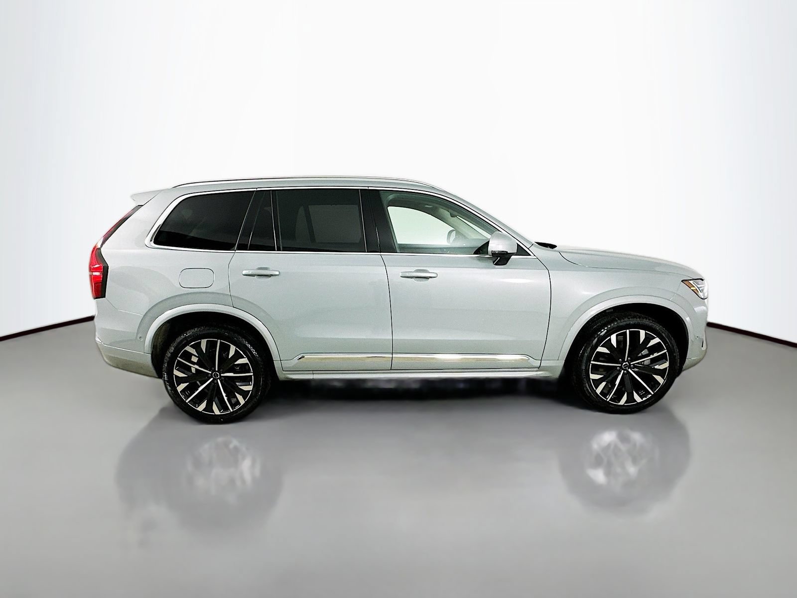 New 2026 Volvo XC90 B6 Ultra w/ Protection Package AWD/4WD image 4