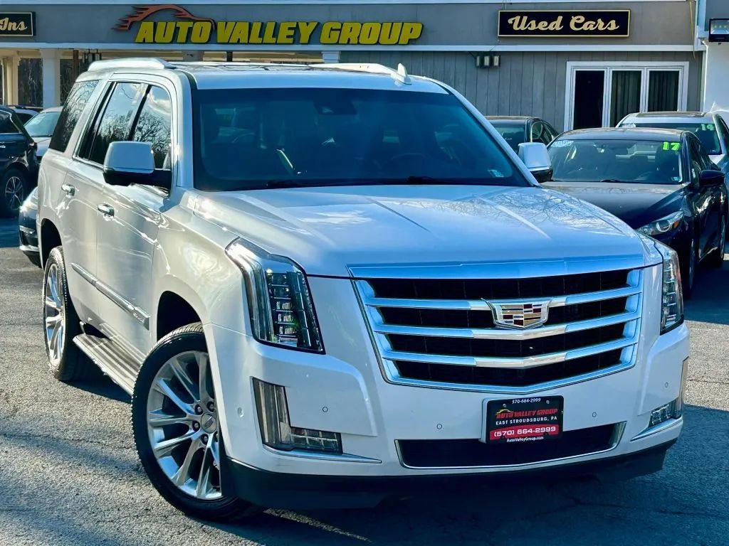Used 2017 Cadillac Escalade Luxury