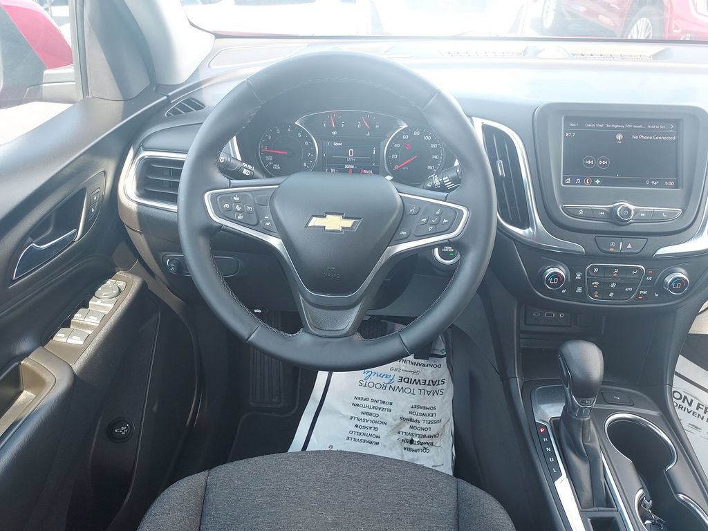Used 2023 Chevrolet Equinox LT FWD image 16